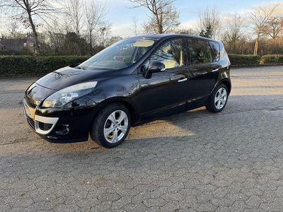 Schwarz Gebraucht 2010 Renault Scénic III Van / Kleinbus | 3.700 € (Etwas zu teuer)