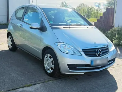 Gebraucht Mercedes A160 101 PS (74 kW) 2010 Silber Kleinwagen