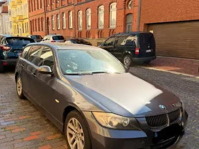 Gebraucht BMW 318 129 PS (94 kW) 2006 Grau Kombi