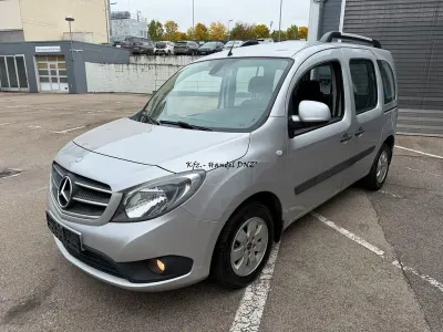 Gebraucht Mercedes Citan 111 110 PS (80 kW) 2015 Brillantsilber Kombi