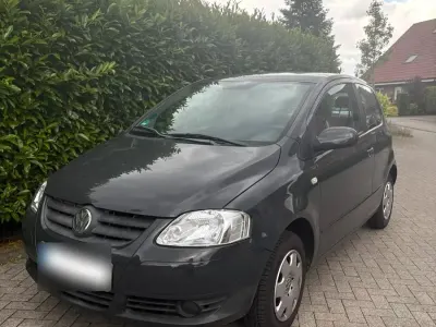 Gebraucht VW Fox 40 PS (29 kW) 2010 Grau Kleinwagen