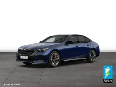 Gebraucht BMW i5 M Sport 442 kW (601 PS) 2025 Blau Limousine