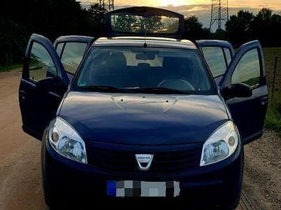 Usata Dacia Sandero Ambiance 75 CV (55 kW) 2009 Blu Berlina