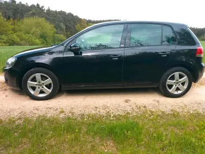 Gebraucht VW Golf VII Style 105 PS (77 kW) 2012 Schwarz Limousine