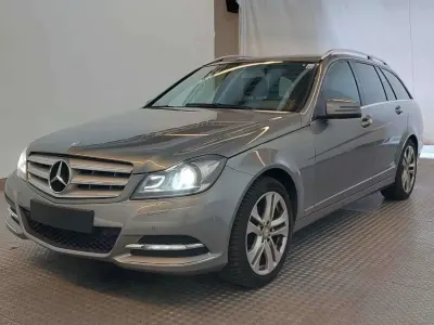 Gebraucht Mercedes C200 Avantgarde 136 PS (100 kW) 2012 Silber Kombi
