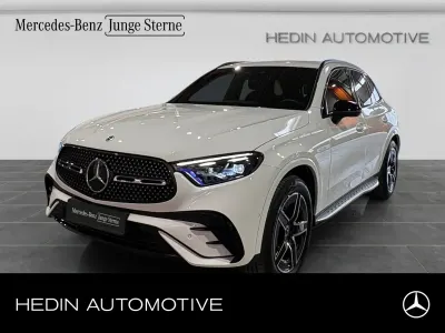 Używany Mercedes GLC200 AMG 204 KM (150 kW) 2023 Biały SUV