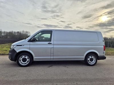 Gebraucht VW Transporter 150 PS (110 kW) 2021 Silber Van