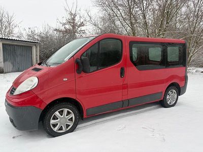 Gebraucht Renault Trafic 90 PS (66 kW) 2010 Rot Van / Kleinbus