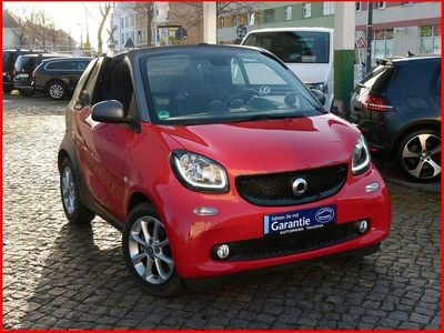 Gebraucht Smart ForTwo Electric Drive 60 kW (82 PS) 2018 Rot / titania grey Cabrio