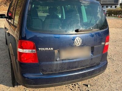 Second-hand VW Touran 105 CP (77 kW) 2005 Monovolum
