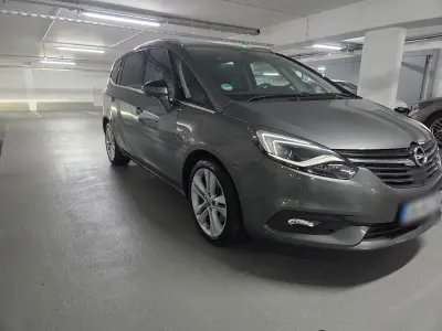 Gebraucht Opel Zafira Business Innovation 170 PS (125 kW) 2018 Grau Van / Kleinbus