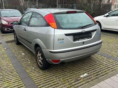 Gebraucht 2003 Ford Focus Trend Limousine | 800 € (Guter Preis)