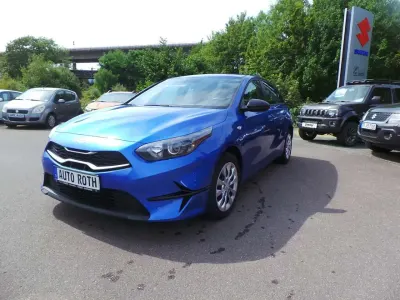 Gebraucht Kia Ceed 120 PS (88 kW) 2022 Blue flame metallic Kleinwagen