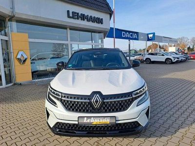 Second-hand Renault Austral Iconic 200 CP (147 kW) 2023 Alb SUV