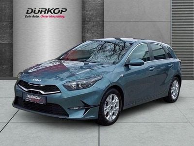 Gebraucht Kia Ceed Vision 160 PS (117 kW) 2022 (usg) yucca stahlgrau met. Kleinwagen