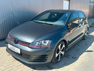 Grau Gebraucht 2015 VW Golf GTI Limousine | 13.990 € (Guter Preis)