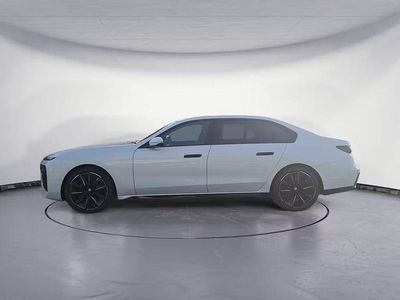 Neu BMW 740 M Sport 299 PS (219 kW) 2025 Weiß Limousine
