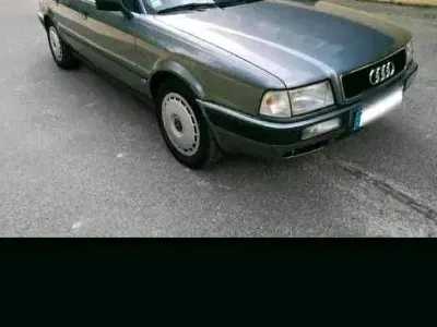 Używany Audi 80 115 KM (84 kW) 1992 Szary Sedan/Limuzyna