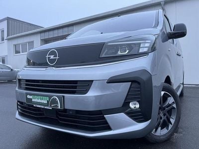 Grau Gebraucht 2024 Opel Zafira Life Edition Van / Kleinbus | 31.860 € (Superpreis)