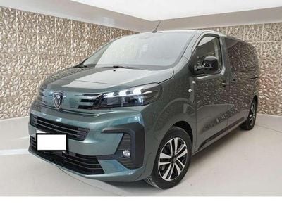 Neu Peugeot Traveller Allure 177 PS (130 kW) 2025 Grau Van / Kleinbus