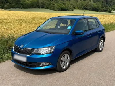 Gebraucht Skoda Fabia Ambition 90 PS (66 kW) 2016 Blau Limousine