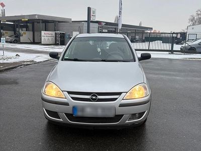 Silber Gebraucht 2005 Opel Corsa Kleinwagen | 1.800 € (Teuer)