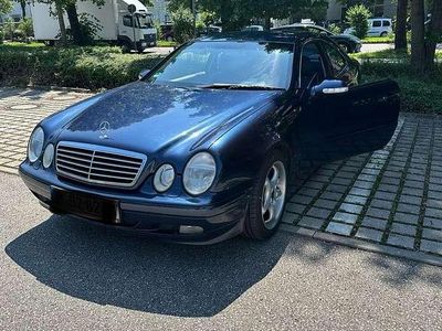 Mercedes CLK320