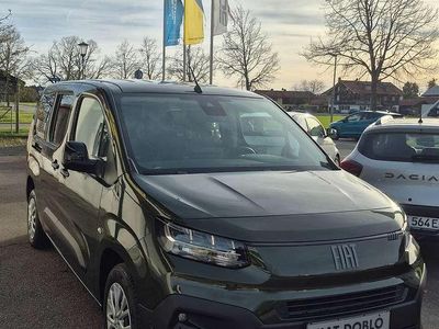 Neu Fiat Doblò 131 PS (96 kW) 2025 Khaki Van / Kleinbus