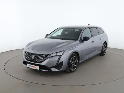 Gebraucht Peugeot 308 Allure 131 PS (96 kW) 2025 Grau Kombi