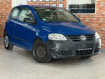 Używany VW Fox Basis 69 KM (50 kW) 2010 Niebieski Hatchback