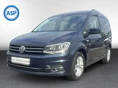 Gebraucht VW Caddy Highline 102 PS (75 kW) 2019 Starlight blue metallic Van / Kleinbus