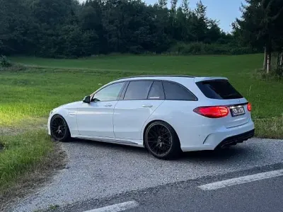 Gebraucht Mercedes C63 AMG AMG 476 PS (350 kW) 2017 Weiß Limousine