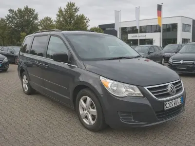 Używany VW Routan 197 KM (144 kW) 2010 Czarny Minivan