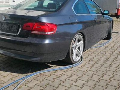 BMW 325