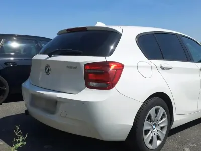 Gebraucht BMW 116 Sport Line 116 PS (85 kW) 2014 Weiß Kleinwagen