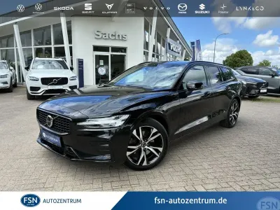 Gebraucht Volvo V60 Plus 197 PS (144 kW) 2025 Schwarz Kombi