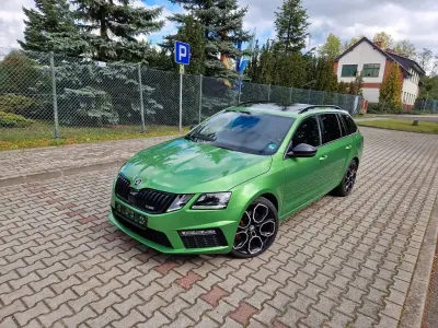 Gebraucht Skoda Octavia RS 184 PS (135 kW) 2019 Grün Kombi