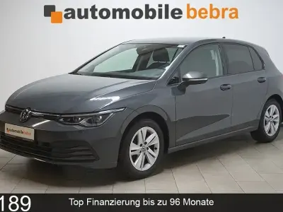 Usata VW Golf VIII Life 150 CV (110 kW) 2023 Grigio Berlina