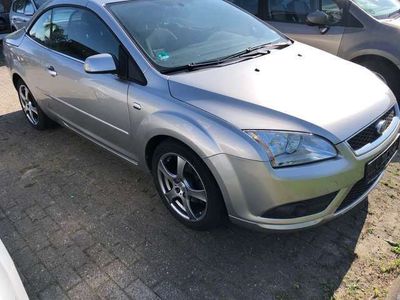 gebraucht Ford Focus Cabriolet Coupe- 1.6 16V Trend