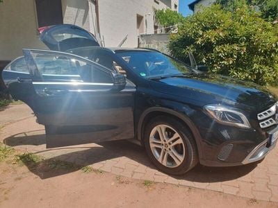 Mercedes GLA200