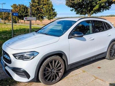 Mercedes GLA220