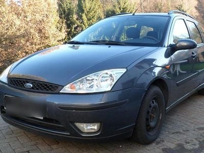Gebraucht Ford Focus Futura 116 PS (85 kW) 2004 Grau Kombi