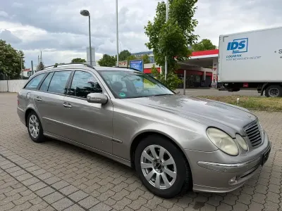 Używany Mercedes E320 Avantgarde 204 KM (150 kW) 2004 Beżowy Kombi