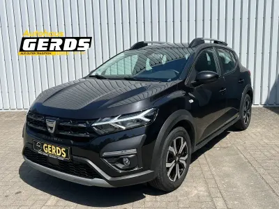 Używany Dacia Sandero Comfort 91 KM (66 kW) 2021 Czarny Hatchback