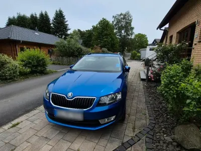 Gebraucht Skoda Octavia Joy 150 PS (110 kW) 2016 Blau Kombi