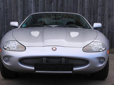 Usata Jaguar XKR 363 CV (266 kW) 2000 Argento Coupé