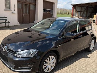 Gebraucht VW Golf VII LOUNGE 125 PS (91 kW) 2016 Schwarz Kombi