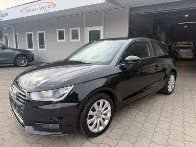 Gebraucht Audi A1 Design 90 PS (66 kW) 2016 Schwarz Kleinwagen