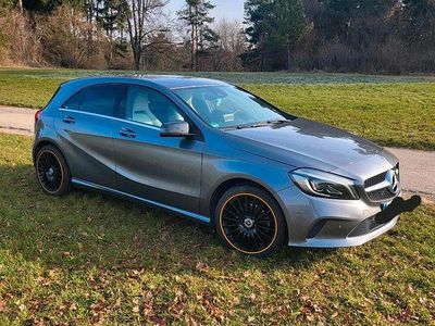 Gebraucht Mercedes A200 Urban 156 PS (114 kW) 2017 Grau Limousine