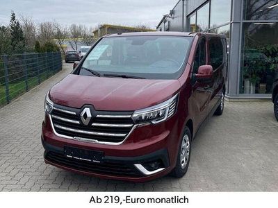 Gebraucht Renault Trafic Life 150 PS (110 kW) 2022 Karminrot Van / Kleinbus
